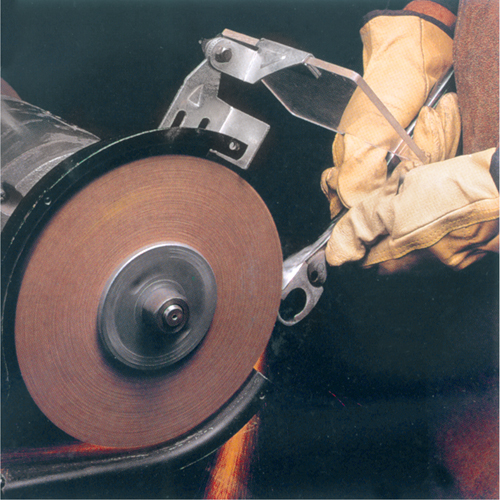 Scotch-Brite Cut & Polish Wheels, 6" Dia. x 1" W, 1" Arbor, Aluminum Oxide Distribution Élite MP