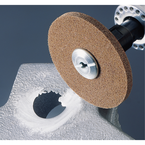 Scotch-Brite EXL Unitized Deburring Wheels, 1" x 1", 3/16" Arbor, 6A Grit Distribution Élite MP