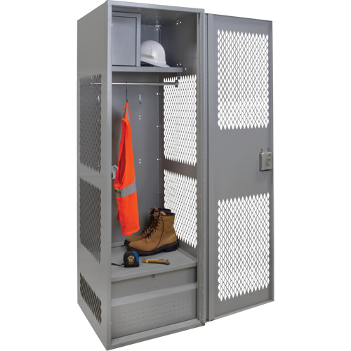 Casier pour &eacute;quipement avec porte, Acier, 24" la x 24" p x 72" h, Gris Distribution Élite MP