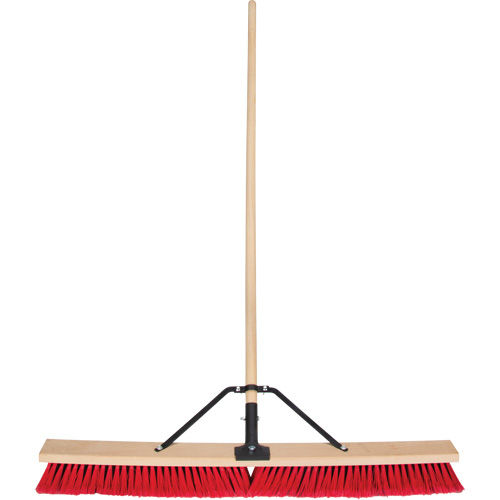 Balai-brosse &agrave; manche renforc&eacute;, 36", Moyen, Soies PVC Distribution Élite MP