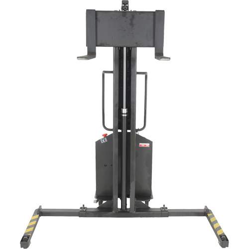 Gerbeur motoris&eacute; avec m&acirc;t &eacute;troit, Fonctionnement &eacute;lectrique, Capacit&eacute; 1000 lb, Lev&eacute;e max 63" Distribution Élite MP