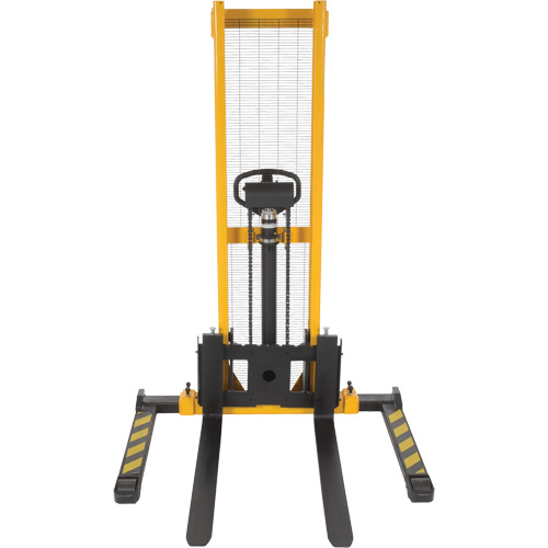 Manual Hydraulic Stacker, Hand Pump Operated, 2000 lbs. Capacity, 63" Max Lift Distribution Élite MP