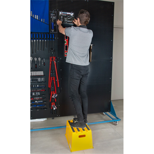 Industrial Step Stool, 20-7/8" x 12-3/16" x 12" High Distribution Élite MP