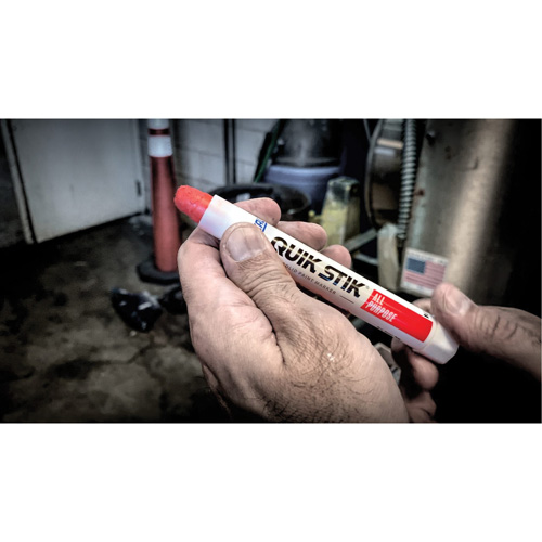 Quik Stik&reg; Twist-Up Paint Markers, Solid Stick, White Distribution Élite MP
