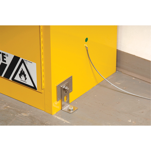 Seismic Bracket for Sure-Grip&reg; Ex Flammable Storage Cabinet Distribution Élite MP