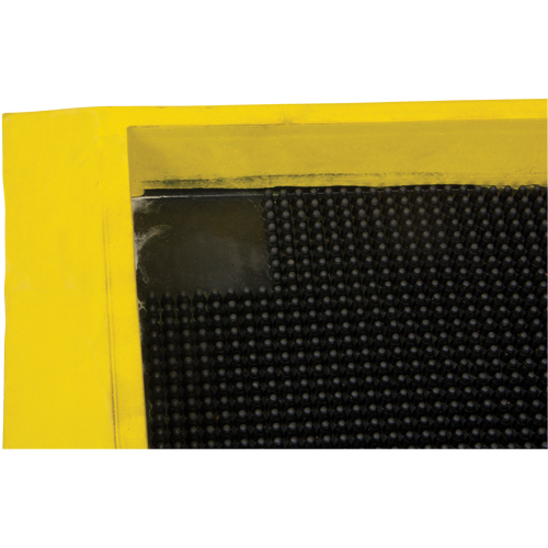 Tapis pour l'assainissement des chaussures, Caoutchouc, 2-2/3' la x 3-1/4' lo x 2-1/2" &eacute;pais, Jaune Distribution Élite MP