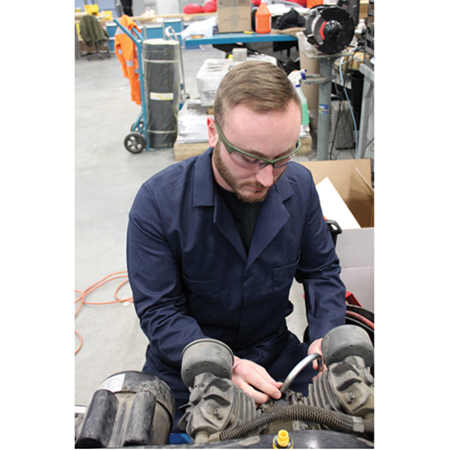 Z2000 Series Safety Glasses, Clear Lens, Anti-Scratch, Meets/Exceeds CSA Z94.3 Distribution Élite MP