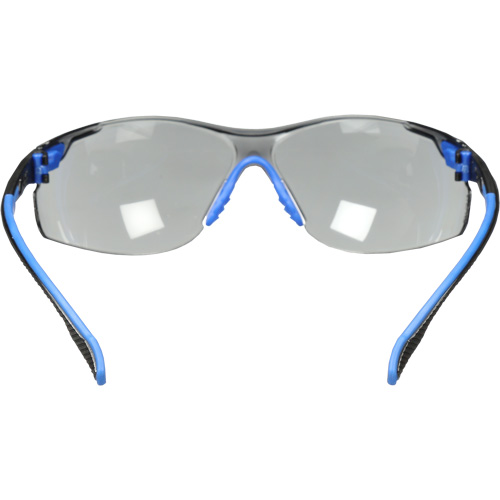 Solus Safety Glasses with Scotchgard Lenses, Grey/Smoke Lens, Anti-Fog, Meets/Exceeds CSA Z94.3 Distribution Élite MP