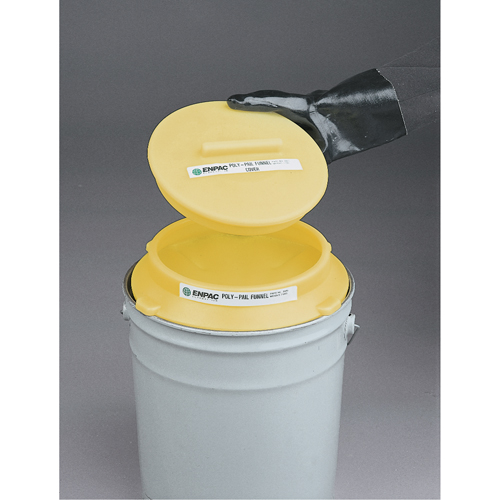 Poly-Pail Funnel - Cover Distribution Élite MP