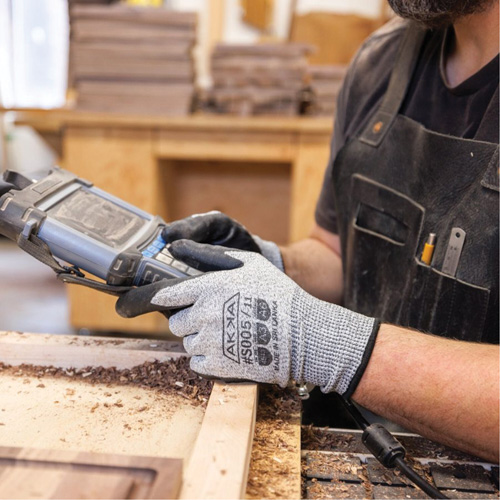 Gants r&eacute;sistants aux coupures, Taille Petit/7, Calibre 10, Rev&ecirc;tement Mousse de nitrile, Enveloppe en Dyneema, ASTM ANSI niveau A3/EN 388 niveau C Distribution Élite MP