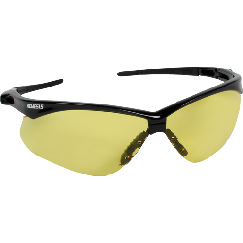 Lunettes de s&eacute;curit&eacute; Nemesis de Kleenguard, Lentille Ambr&eacute;e, ANSI Z87+/R&eacute;pond ou surpasse la norme CSA Z94.3 Distribution Élite MP