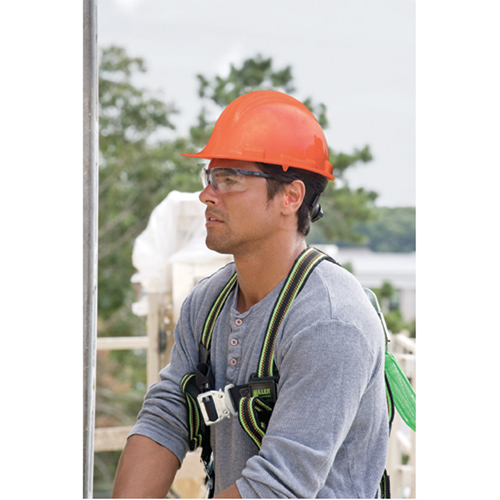 North&reg; Matterhorn Hardhat, Meets CSA Type 2, Ratchet Suspension, Non-Vented Distribution Élite MP