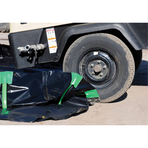 Ultra-Containment Berm&reg;, 1496 US gal. Capacity, 10' W x 20' L x 12" H, Stake Wall Distribution Élite MP
