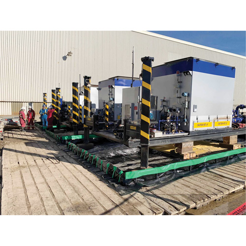 Ultimate Copolymer 2000 Ultra-Containment Berm&reg;, 748 US gal. Capacity, 10' W x 10' L x 12" H, Hinge Bracket Distribution Élite MP