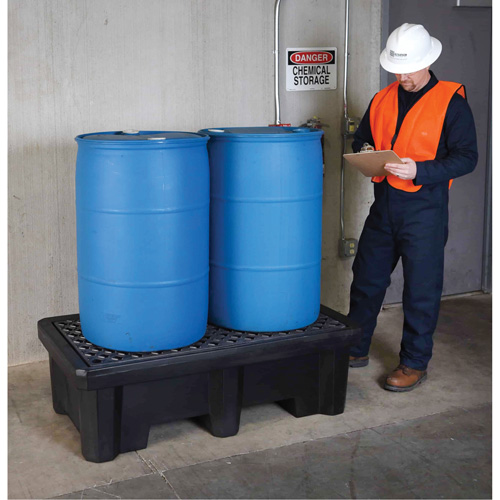 Ultra-Spill Pallet mod&egrave;le &eacute;conomique, 2 barils, Capacit&eacute; de d&eacute;versement 66 gal. US, 53" x 29" x 16,5" Distribution Élite MP