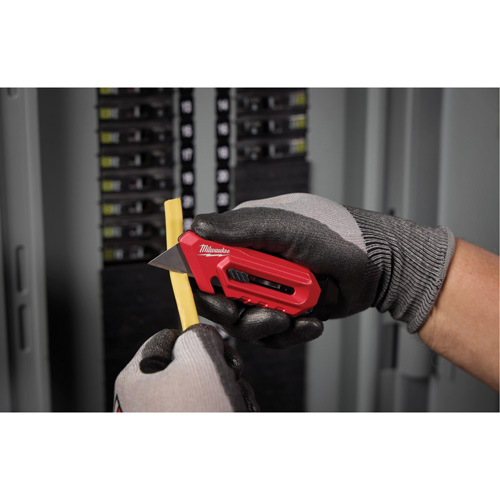 Couteau utilitaire compact pour usage multiple Distribution Élite MP