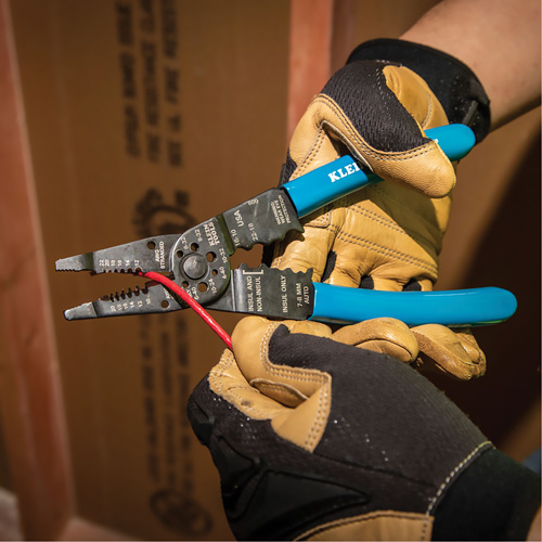 Outils polyvalents &agrave; bec long, 8-1/4" lo, 10 - 22 AWG Distribution Élite MP