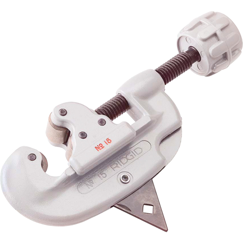 Coupe-tubes avance par vis a/roue robuste, Capacit&eacute; de 1" Distribution Élite MP