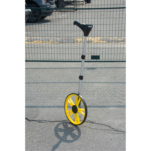 Digital Distance Measuring Wheel, 12.5"/31.8 cm, 99999.9 m Range, Feet/Metres Distribution Élite MP