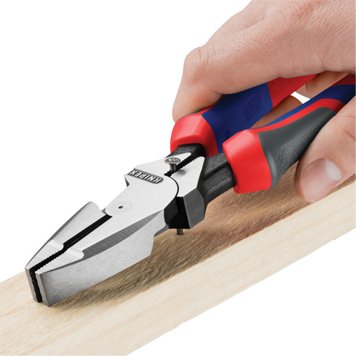 High Leverage Lineman's Pliers New England Head with KNIPEXTEND Handle Distribution Élite MP