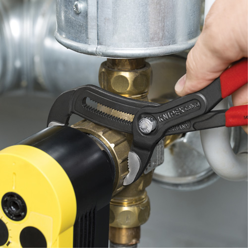 Cobra&reg; Water Pump Pliers, 10" Distribution Élite MP