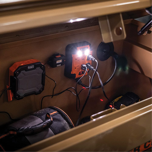 Powerbox 1 Magnetic Power Strip, 4 Outlet(s), 5', 120 V Distribution Élite MP