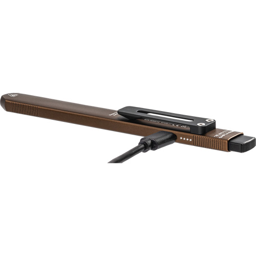 Lampe de poche Wedge SL avec couvercle, 500 lumens, Piles Rechargeable Distribution Élite MP