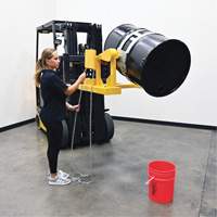 Porte-baril pour chariot &agrave; fourche, Pour 55 gal. US (45,8 gal imp&eacute;rial) Distribution Élite MP