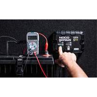 Chargeur de batterie embarqu&eacute; &agrave; 2 sorties de 10 amp&egrave;res Gen5X2 Genius Distribution Élite MP