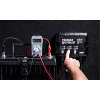 Chargeur de batterie embarqu&eacute; &agrave; 3 sorties de 15 amp&egrave;res Gen5X3 Genius Distribution Élite MP