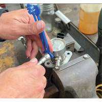 Outil de d&eacute;connexion de conduite de carburant &agrave; profil bas de 5/16 po et 3/8 po pour Ford Distribution Élite MP