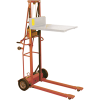 Chariot de levage Triple Truck, Capacit&eacute; 30 - 85 gal. US (25 - 70 gal. imp.) Distribution Élite MP