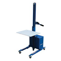 Gerbeur &agrave; plateforme &agrave; &eacute;l&eacute;vation rapide, M&eacute;canisme &eacute;lectrique, Capacit&eacute; de 175 lb, Levage max de 57" Distribution Élite MP