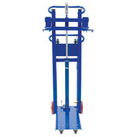 Empileur &agrave; plateforme, M&eacute;canisme Pompe au pied, Capacit&eacute; de 750 lb, Levage max de 52" Distribution Élite MP