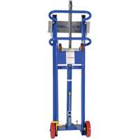 Gerbeur &agrave; plateforme hydraulique, M&eacute;canisme Pompe au pied, Capacit&eacute; de 750 lb, Levage max de 52" Distribution Élite MP