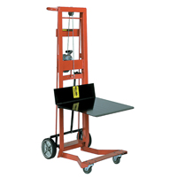 Empileur &agrave; plateforme, M&eacute;canisme Treuil manuel, Capacit&eacute; de 750 lb, Levage max de 40" Distribution Élite MP