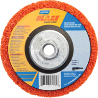 Disque &agrave; moyeu d&eacute;port&eacute; 4-1/2" non tiss&eacute; Blaze Rapid Strip, 4-1/2" dia., Grain Cors&eacute; Distribution Élite MP