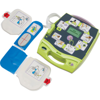 D&eacute;fibrillateur AED Plus, Semi-automatique, Anglais, Classe 4 Distribution Élite MP