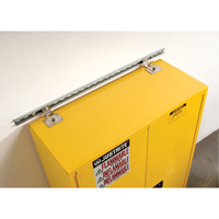 Seismic Bracket for Sure-Grip&reg; Ex Flammable Storage Cabinet Distribution Élite MP