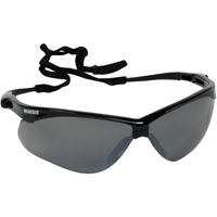 Lunettes de s&eacute;curit&eacute; Nemesis de Kleenguard, Lentille Miroir/Grise/fum&eacute;e, Anti-&eacute;gratignures, ANSI Z87+/R&eacute;pond ou surpasse la norme CSA Z94.3 Distribution Élite MP