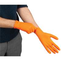 Heavyweight Tactile Grip Examination Gloves, Medium, Nitrile, 8-mil, Powder-Free, Orange, Class 2 Distribution Élite MP