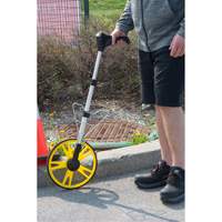 Digital Distance Measuring Wheel, 12.5"/31.8 cm, 99999.9 m Range, Feet/Metres Distribution Élite MP