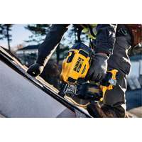 15° Cordless Coil Roofing Nailer Kit, 20 V, Lithium-Ion Distribution Élite MP