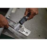 Pied &agrave; coulisse num&eacute;rique, R&eacute;solution de 0,0005" (0,01 mm), 0" - 6" (0 mm - 150 mm) gamme de mesure Distribution Élite MP