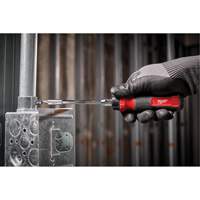 Tournevis &agrave; cliquet 14-en-1 &agrave; embouts multiples avec porte-embout de 1/4", 10-11/100" lo, Prise Coussin&eacute;e Distribution Élite MP