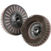 Disques radiaux bristle pour meuleuses angulaires Scotch-Brite, C&eacute;ramique, Grain 36, 4-1/2" dia. Distribution Élite MP